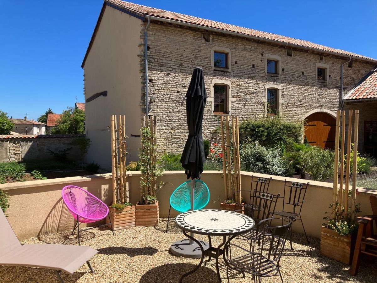 Le Clos De Quintaine Gites De Charme Clessé Esterno foto